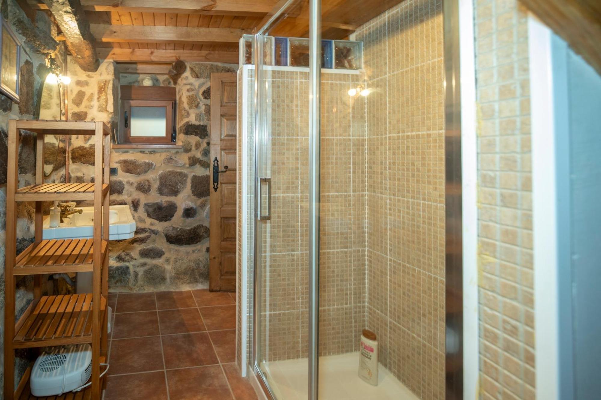 Apartmán Alouminos Do Ribeiro Ourense Exteriér fotografie