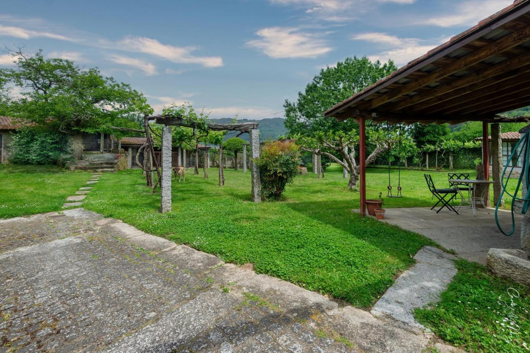 Apartmán Alouminos Do Ribeiro Ourense Exteriér fotografie