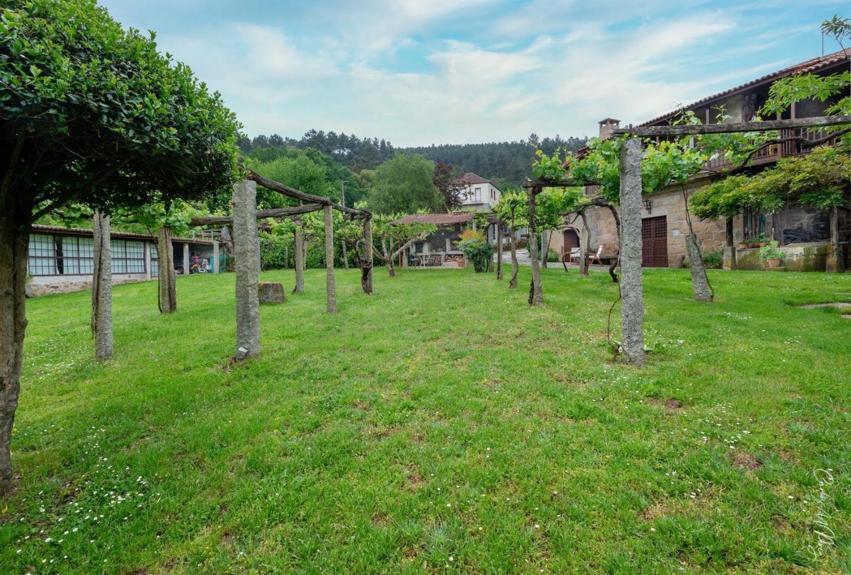 Apartmán Alouminos Do Ribeiro Ourense Exteriér fotografie